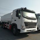 परिवहन के लिए SINOTRUK HOWO ए 7 ईंधन टैंकर ट्रक 18000L वॉल्यूम Φ430 क्लच