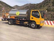 स्टाररी डामर रोड निर्माण उपकरण डामर फ़र्श ट्रक 6 मीटर वितरण चौड़ाई