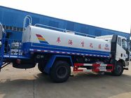 पावर स्टीयरिंग / स्ट्रीट वाशिंग ट्रक के साथ 4x2 10m3 डीजल पानी की टंकी ट्रक