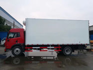 स्टेनलेस स्टील कार्गो सामग्री के साथ सफेद या लाल 4x2 छोटे प्रशीतित ट्रक