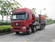 Sinotruk 14m3 हॉपर क्षमता सड़क रखरखाव ट्रक / सड़क सरफेसिंग उपकरण