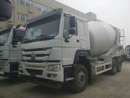 8 सीबीएम क्षमता कंक्रीट निर्माण उपकरण / Sinotruk Howo 6x4 कंक्रीट मिक्सर ट्रक