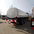 सफेद 10 पहियों 6000 गैलन 6x4 तेल टैंकर ट्रक यूरो 2 मैनुअल ट्रांसमिशन