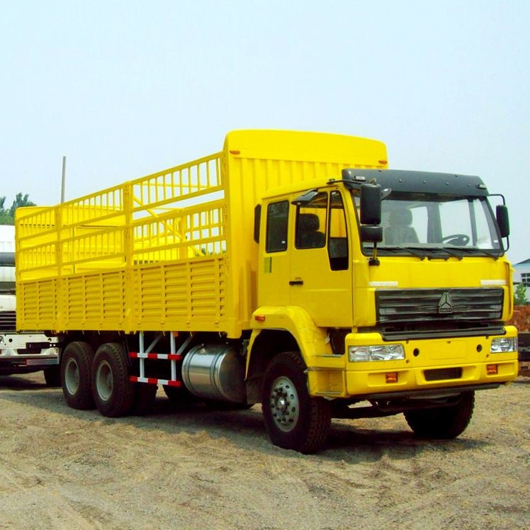 यू प्रोफाइल ZZ1257N4641A के साथ पीला 20 टन भारी कार्गो ट्रक यूरो 2 6x4 ड्राइव