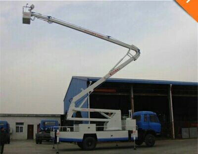 मोबाइल एरियल वर्क प्लेटफार्म ट्रक 28 एम ऊँचाई इन्सुलेटिंग कैरियर और इन्सुलेट आर्म के साथ