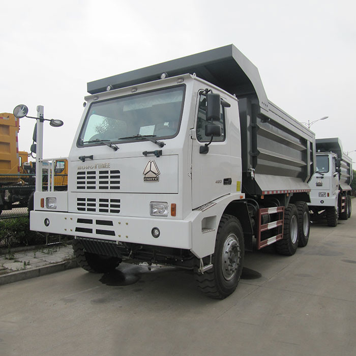 70 टन क्षमता ZZ5707S3840AJ के साथ डीजल प्रकार दस पहियों 6x4 खनन डंप ट्रक