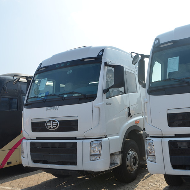 FAW Jiefang J5P बिग ट्रैक्टर ट्रक, मैनुअल 6 * 4 हैवी ड्यूटी ट्रक ट्रैक्टर हेड