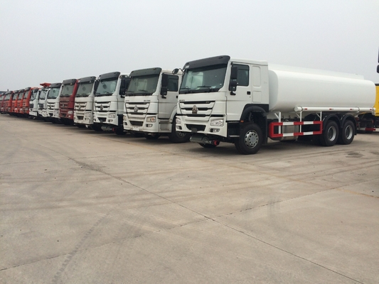 SINOTRUK HOWO 28000L आरएचडी टैंकर ट्रक 8x4 6x4 ड्राइव 12 टायर
