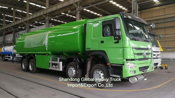 Sinotruk HOWO 8*4 ईंधन टैंक ट्रक 12 पहियों तेल टैंक 30000L डिस्पेंसर ट्रक