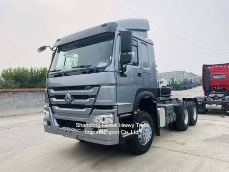 371HP और 420HP Sinotruck HOWO A7 12.00R20 टायरों के साथ 6X4 ट्रैक्टर ट्रक