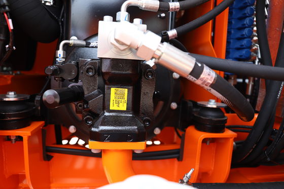 लोन्किंग 6 टन हाइड्रोलिक मिनी खुदाई मशीन 15.4kw/2400rpm इंजन और 5900*2000*2600 मिमी कॉम्पैक्ट डिजाइन के साथ