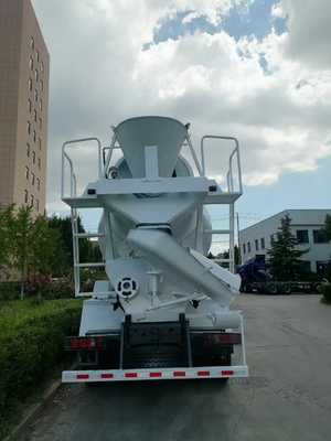 उच्च दक्षता 20 सीबीएम क्षमता 400 एचपी इंजन भारी शुल्क चेसिस HOWO कंक्रीट मिक्सर ट्रक