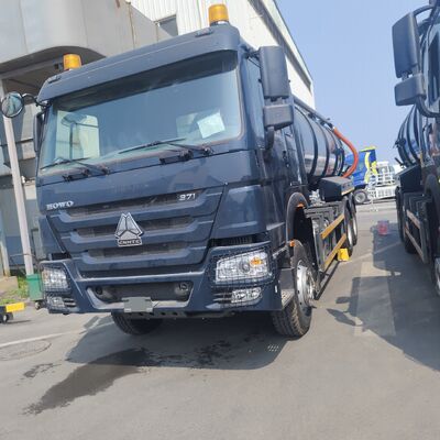 सेप्टिक टैंक की सफाई और कीचड़ परिवहन के लिए 6×4 ड्राइव प्रकार और 336HP इंजन के साथ HOWO 15CBM वैक्यूम सीवेज सक्शन ट्रक