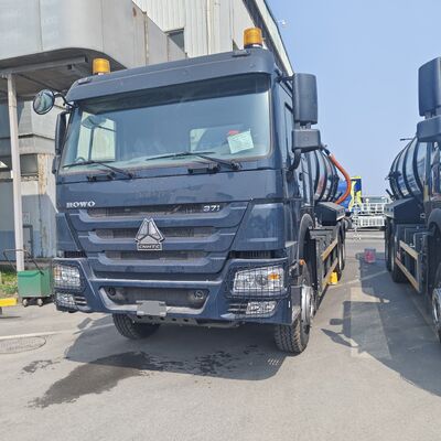सेप्टिक टैंक सफाई और औद्योगिक अपशिष्ट के लिए 6×4 ड्राइव और 336HP इंजन के साथ HOWO 15CBM वैक्यूम सीवेज सक्शन ट्रक