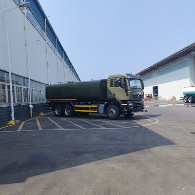 HOWO TX 6×4 वाटर टैंक ट्रक 20T पेलोड यूरो 2 उत्सर्जन मानक और सड़क सफाई के लिए 6×4 ड्राइव व्हील के साथ