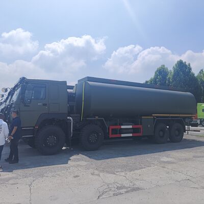 HOWO भारी शुल्क ईंधन परिवहन के लिए 371HP इंजन और 8×8 ऑल-व्हील ड्राइव के साथ 8×8 40,000L ईंधन टैंक ट्रक