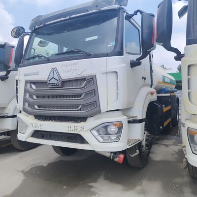 HOWO NX 6×4 CNG ईंधन टैंक ट्रक 400HP इंजन और ईंधन वितरण के लिए 25,000L क्षमता के साथ
