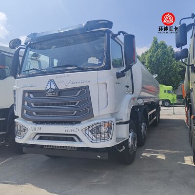 HOWO NX 8x4 30000L ईंधन टैंक ट्रक भारी शुल्क डीजल बोसर ट्रक केन्या ईंधन परिवहन के लिए