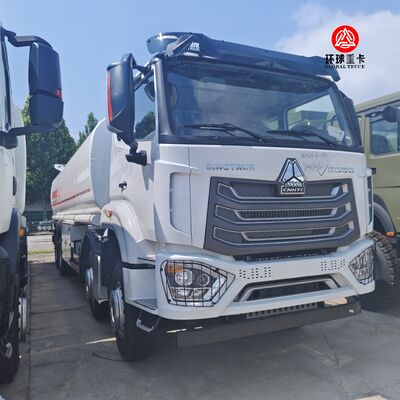 HOWO NX 8x4 30000L ईंधन टैंक ट्रक भारी शुल्क डीजल बोसर ट्रक ज़ाम्बिया खनन और ईंधन वितरण के लिए