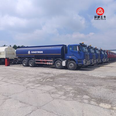 HOWO NX 8x4 30000L ईंधन टैंक ट्रक घाना बाजार के लिए भारी शुल्क डीजल बोसर ट्रक