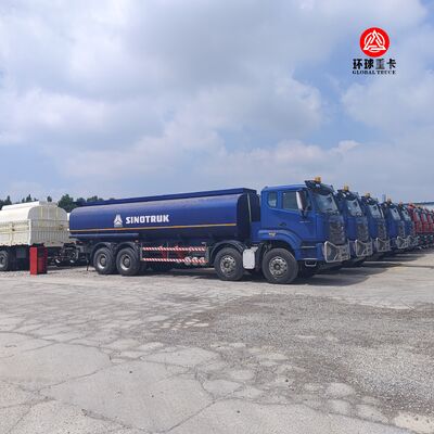 HOWO NX 8x4 30000L ईंधन टैंक ट्रक भारी ड्यूटी डीजल बोसर ट्रक तंजानिया बाजार के लिए