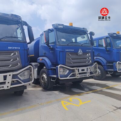 HOWO NX 8x4 30000L ईंधन टैंक ट्रक भारी ड्यूटी डीजल बोसर ट्रक तंजानिया बाजार के लिए