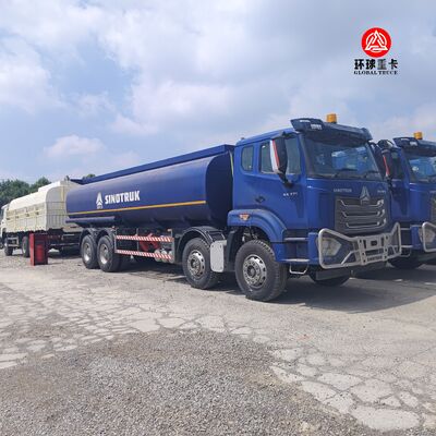 HOWO NX 8x4 30000L फ्यूल टैंक ट्रक हैवी ड्यूटी डीजल ऑयल टैंकर ट्रक अफ्रीका मार्केट के लिए