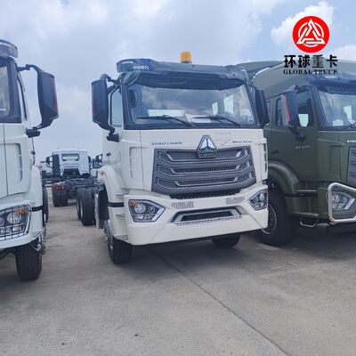 ब्रांड न्यू HOWO NX 6x4 ट्रैक्टर ट्रक 430HP हेवी ड्यूटी लॉजिस्टिक्स के लिए राइट हैंड ड्राइव प्राइम मूवर