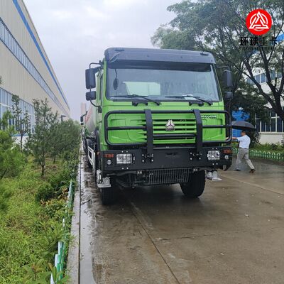 Camion-Citerne de Carburant HOWO TX 8×4 en Aluminium – SINOTRUK Fuel Bowser pour les Mines et la Construction en RDC