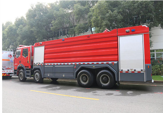 FAW CA131 फायर ट्रक 8X4 वाटर फोम ड्राई पाउडर के साथ