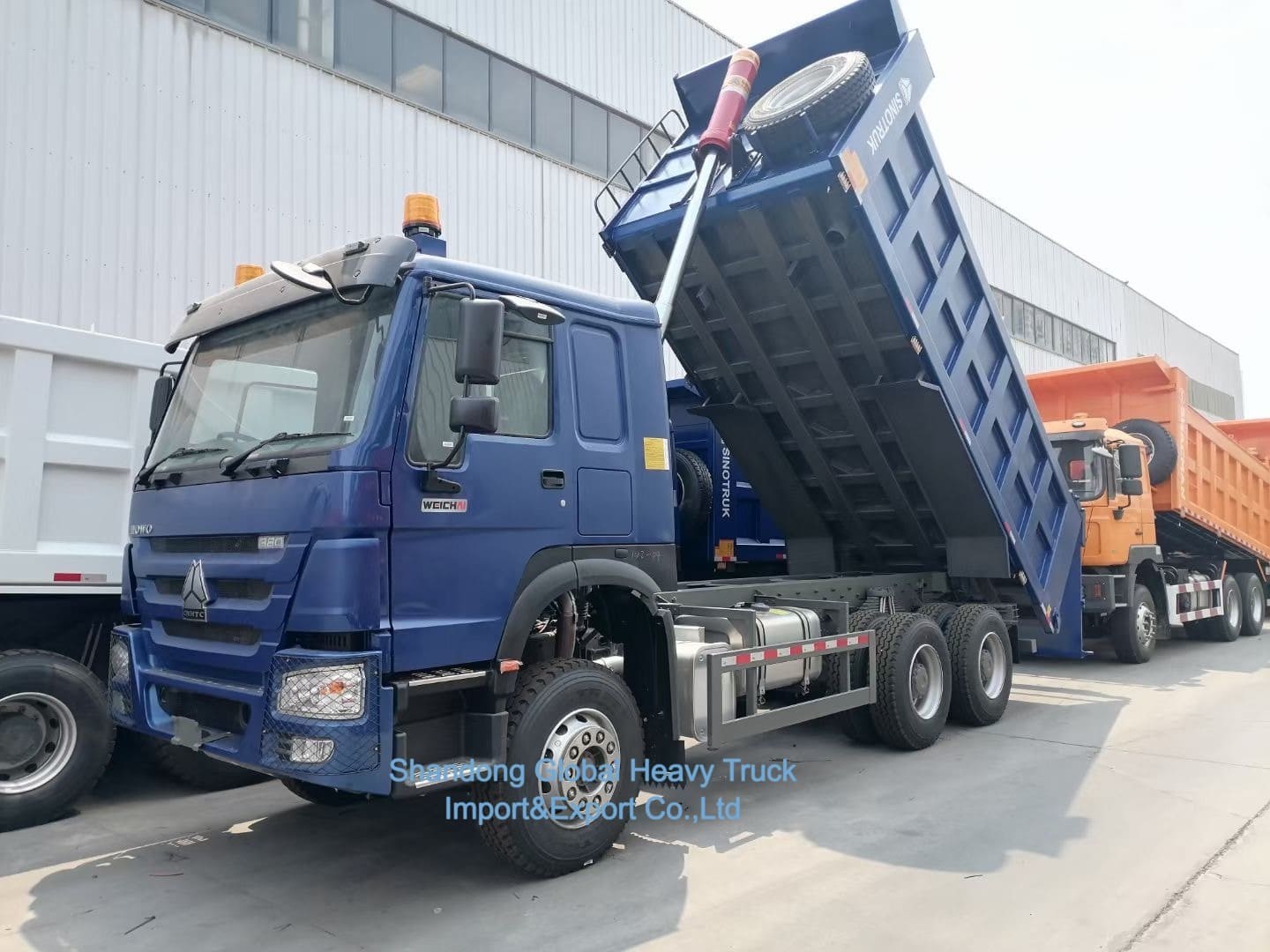 Sinotruk HOWO ट्रक वोल्टो निर्माता 6X4 8X4 340HP 380HP 400HP ट्रक