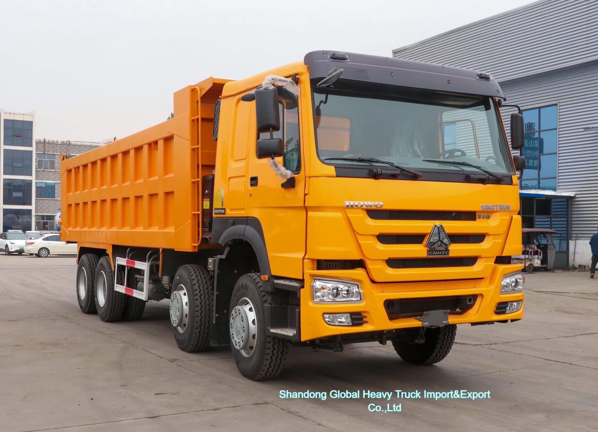 सिनोट्रुक HOWO 8x4 380HP डंप ट्रक 30-45 टन क्षमता