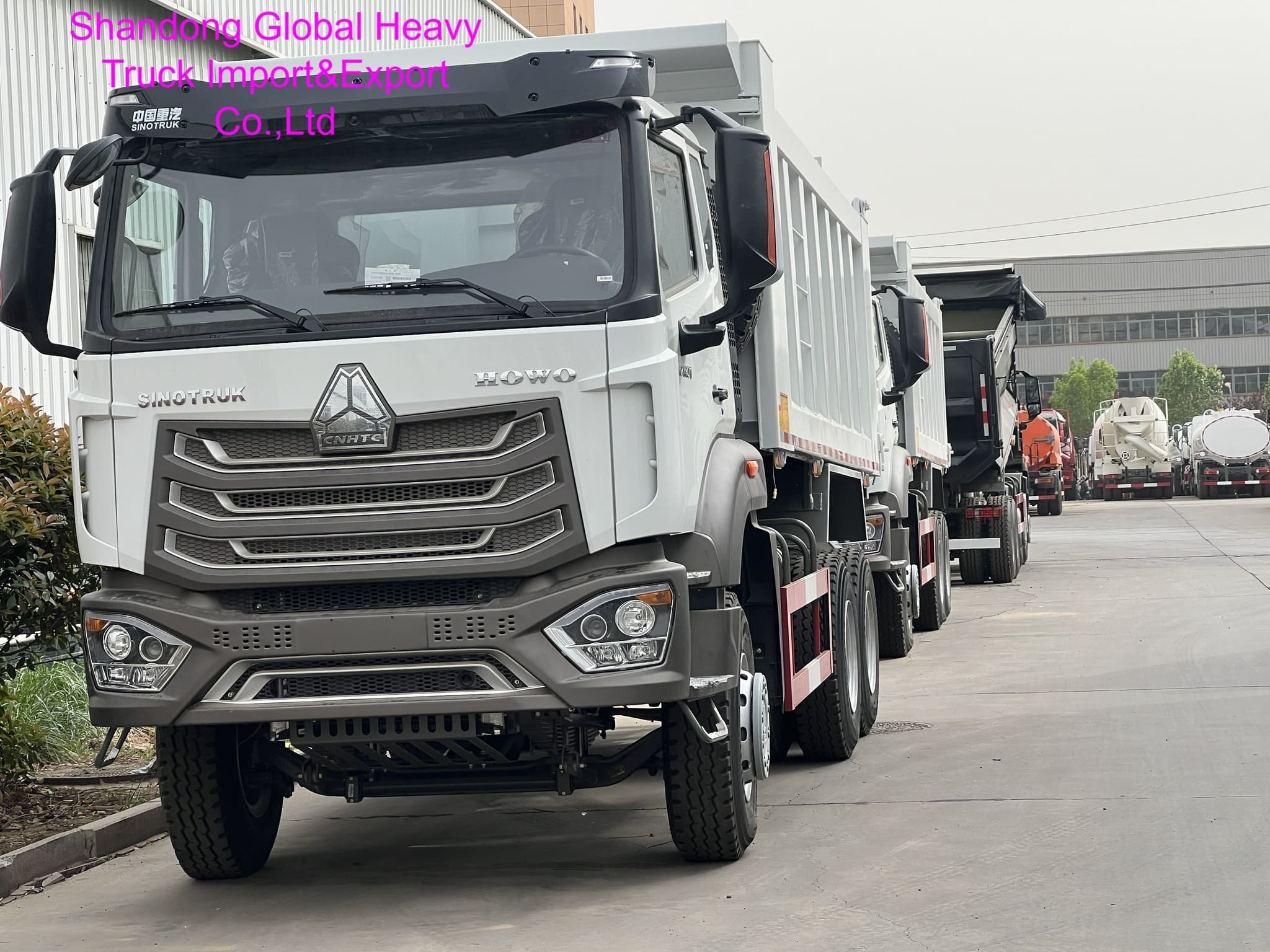 Sinotruk HOWO NX भारी शुल्क डंप ट्रक बाएं/दाएं हाथ की ड्राइविंग हवा निलंबन सीट और HW19710 ट्रांसमिशन के साथ