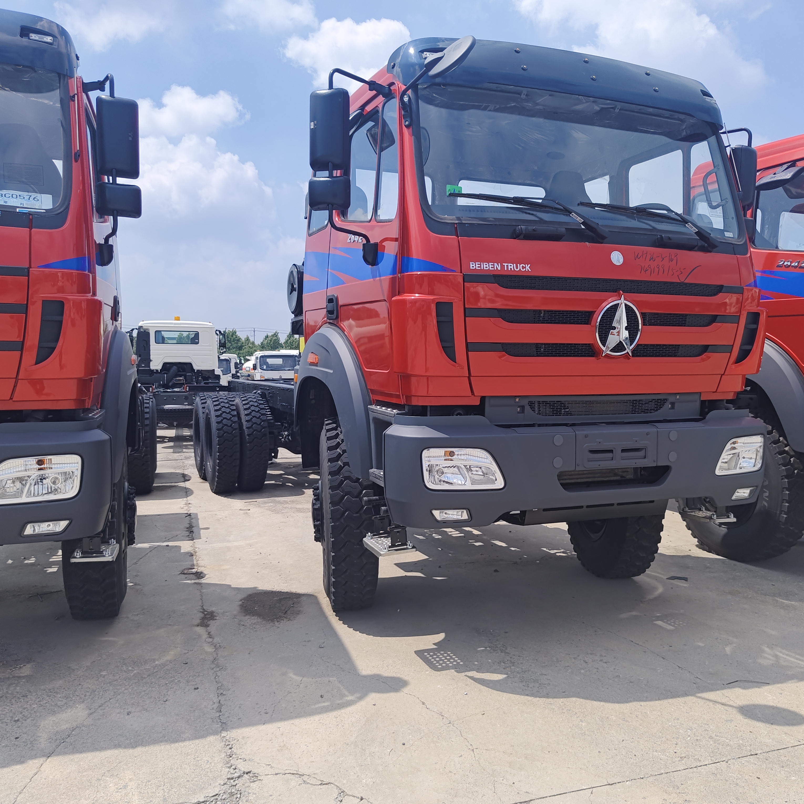 BEIBEN 2638 6×4 भारी शुल्क खनन डंप ट्रक 380HP WEICHAI इंजन और खनन संचालन के लिए 25-35 टन पेलोड के साथ