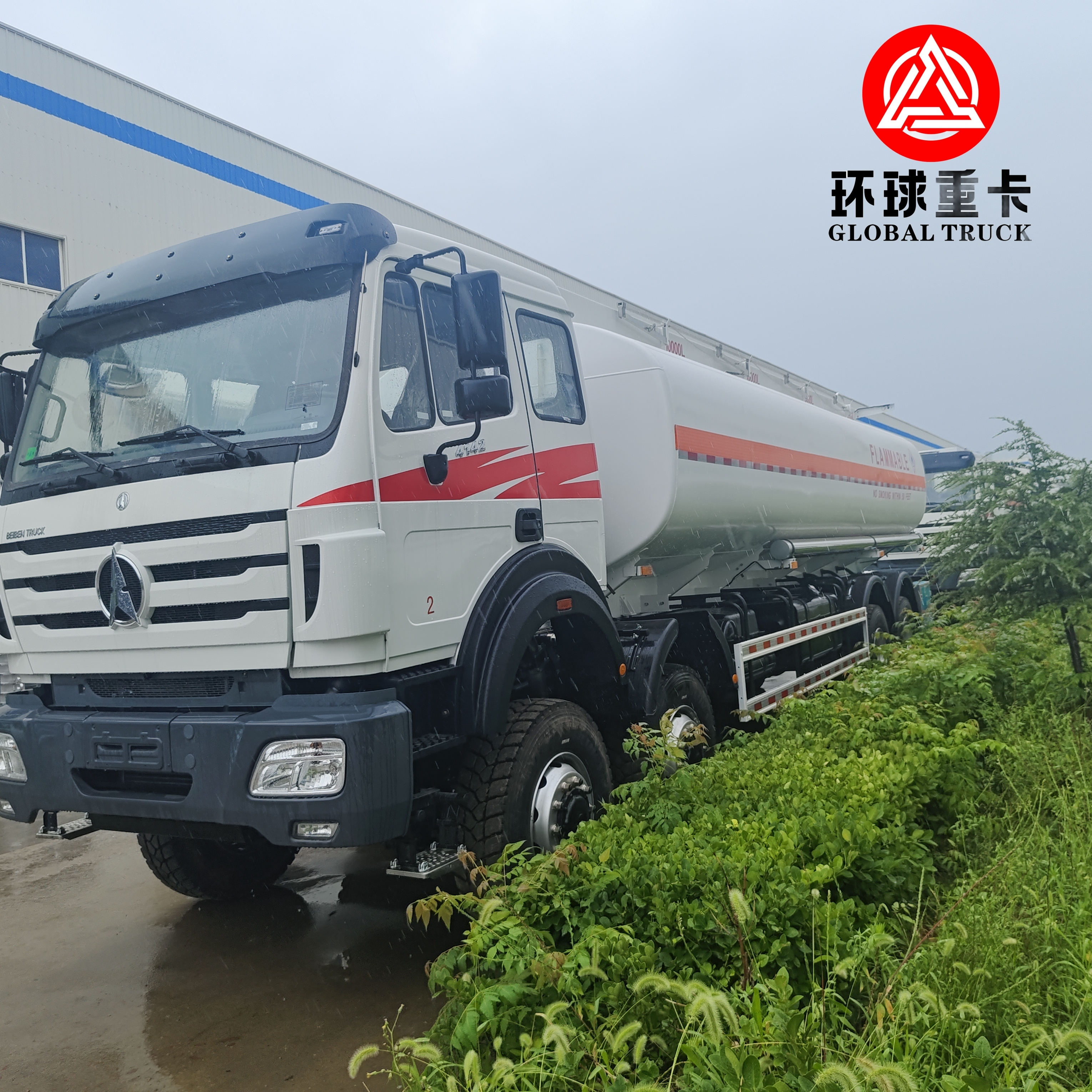 कांगो खनन परियोजनाओं के लिए बेईबेन 8x8 35,000L तेल टैंक ट्रक हेवी ड्यूटी फ्यूल टैंकर ट्रक