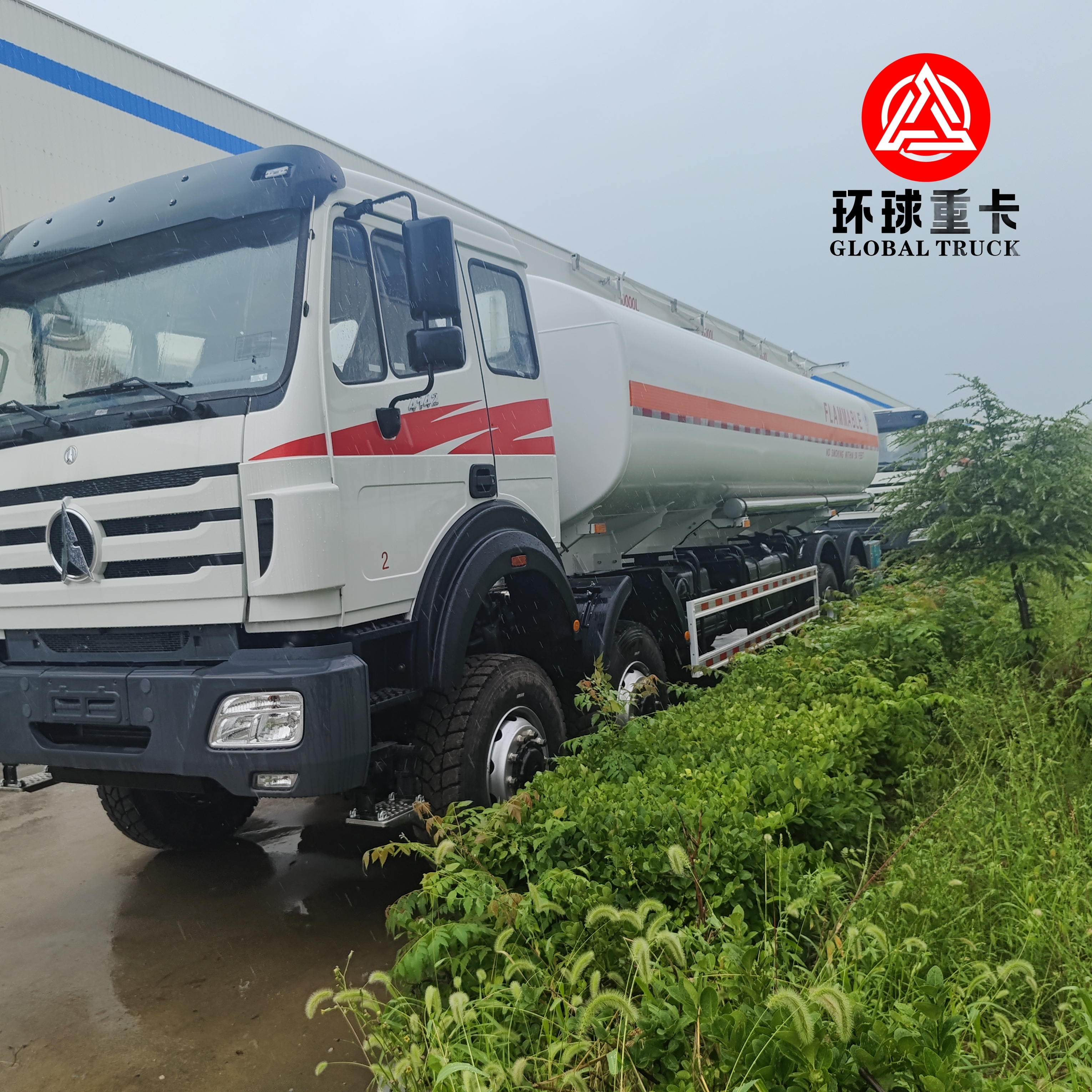 कांगो खनन के लिए बेइबेन 8x8 35000L ईंधन टैंक ट्रक हेवी ड्यूटी ऑफ रोड डीजल टैंकर ट्रक
