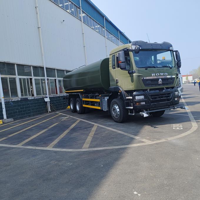 HOWO TX 6×4 Water Tank Truck side view displaying water tank and spraying system