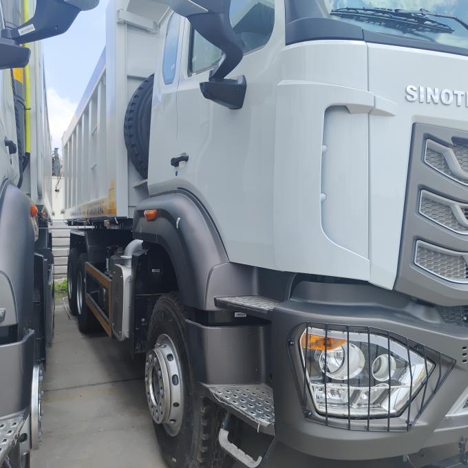 HOWO NX 6×4 Dump Truck interior cabin